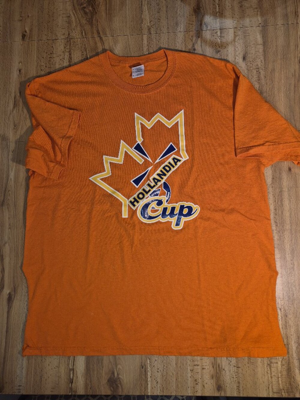 Hollandia Cup volunteer soccer tee XL 🍁🧡 Dutch Canadian tournament shirt